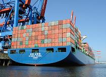011_88_2473 Das Container-Vessel HYANDAI GLOBALi liegt am Kai des Container-Terminals Altenwerder. Das 339m lange und 46m breite Cargo-Ship kann 8562 TEU an Bord nehmen. 