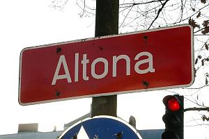 Altona Nord ist ein Stadtteil des Hamburger Bezirks Altona. Der Stadtteil entspricht der nördlichen Vorstadt der bis 1938 selbständigen holsteinischen Stadt Altona. Der Hamburger Stadtteil hat eine Fläche von 2,2 km² und ca. 21 000 Einwohner. Stadtteilschild / Grenze zum Stadtteil Altona Nord. 