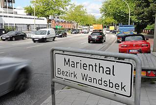 6398 Stadtteilschild Marienthal Bezirk Wandsbek an der Rennbahnstrasse.
