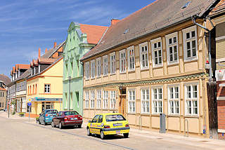 3795 Historische Architektur Hansestadt Osterburg - Kreismuseum; denkmalgeschtztes Fachwerkhaus. 